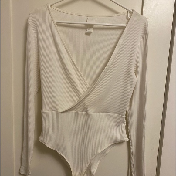 H&M Women Tops - Picture 6 of 7